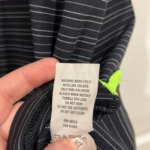 Under Armour Striped Polo - Picture 6 of 6